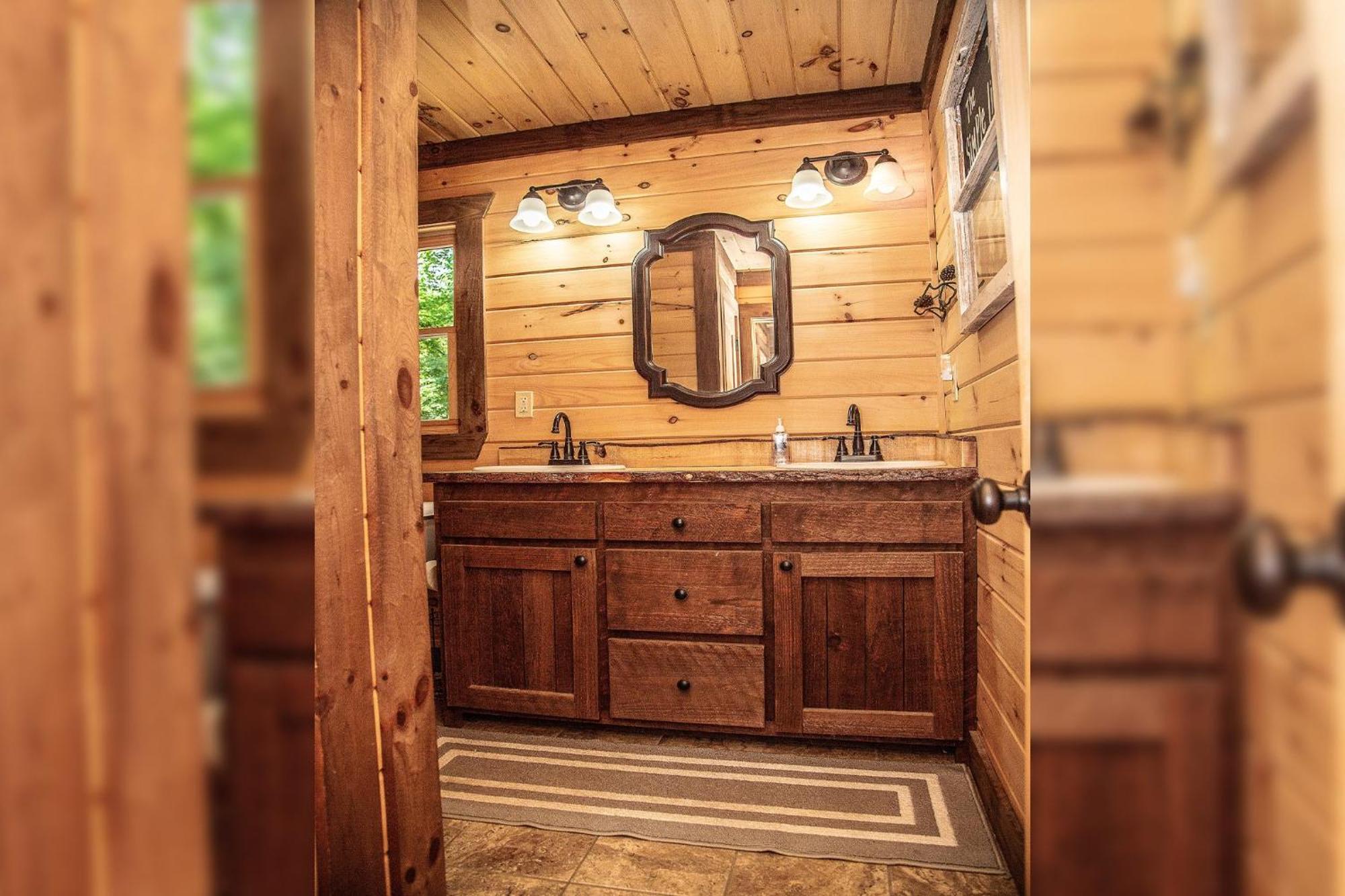 Adore The Smores Rustic Mountain Charm Outdoor Spaces And A Cozy Hot Tub Blue Ridge Eksteriør bilde